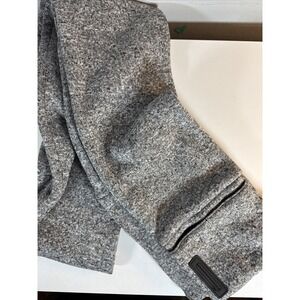 BARK‎ Dog Walking Scarf Gray Knit Winter Warm Hands Free Pocket Excellent